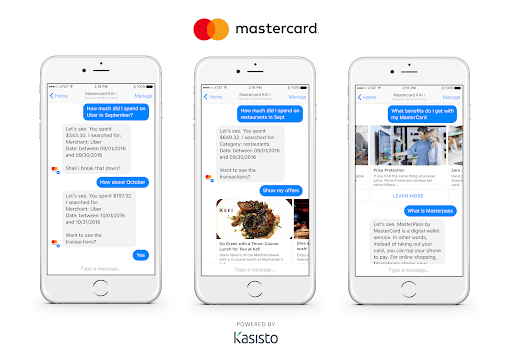 Bild von Mastercard Kai, der einem Kunden hilft