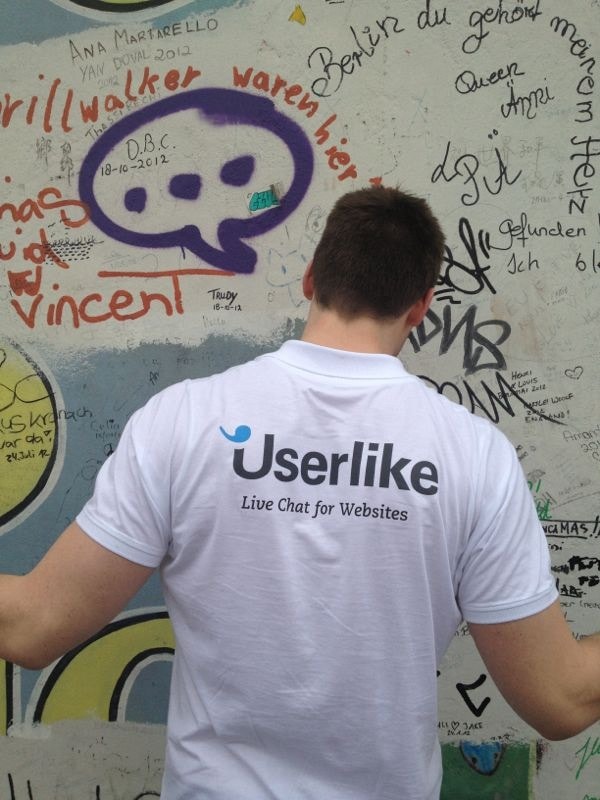 Picture of Pascal wearing a Userlike shirt.
