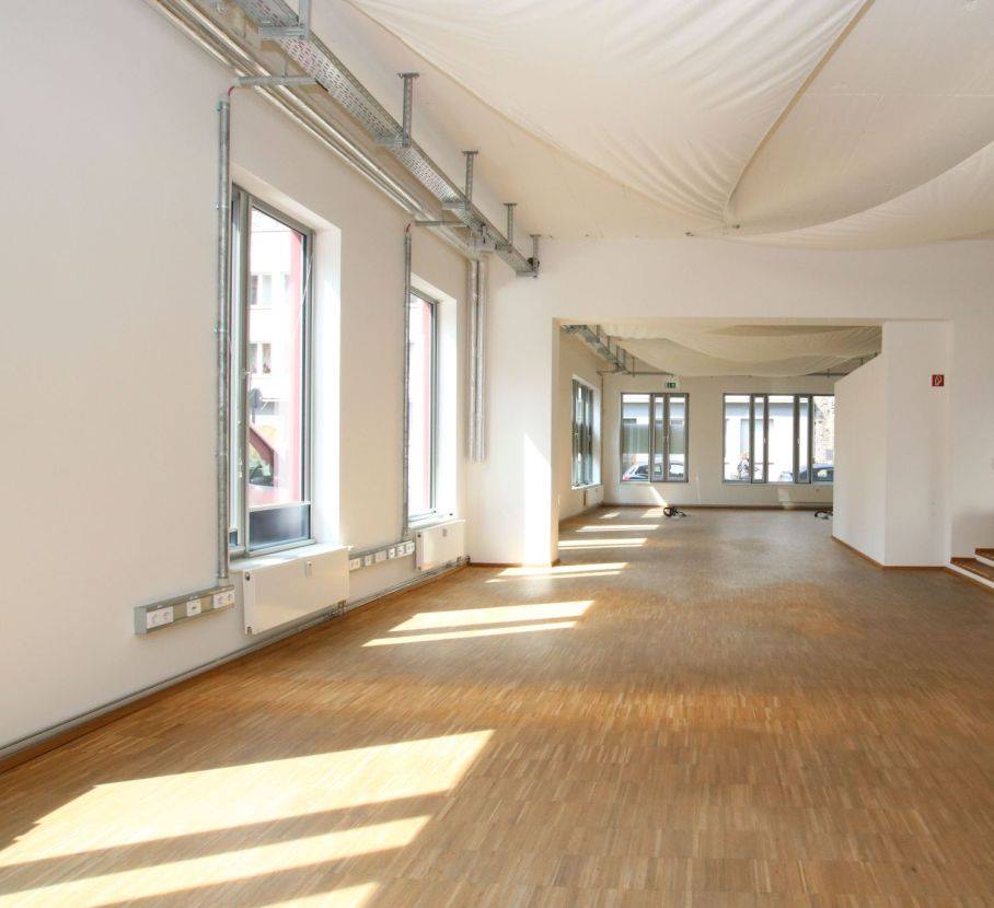 A large, bright room.