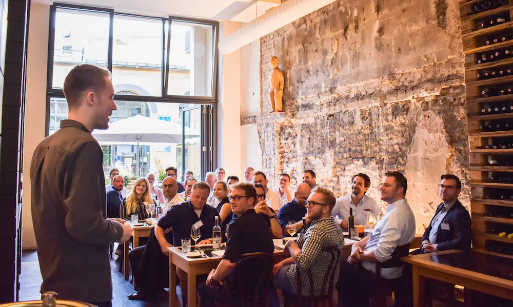 Userlike dar la bienvenida a los clientes a la cena de conversación